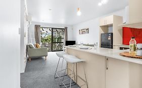 Park View, Proximity, Value